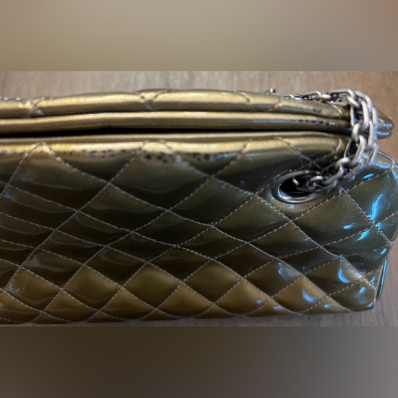 HP GUC Chanel Metallic Patent Leather Bowler w/ Hologram & card. Color transfer. - Picture 2 of 16